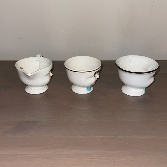 Bailey’s Vintage 1996 Limited Edition China Set - Picture 5 of 7